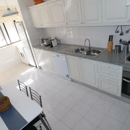 Tropical Rocha Apartment *