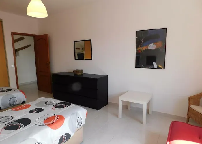 Tropical Rocha Apartment *